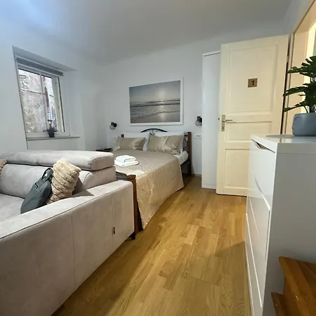Casa 300 *